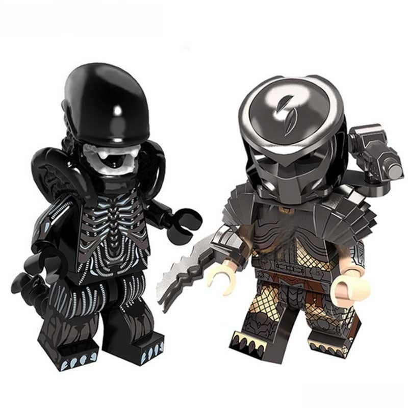 Aliens Vs Predator set of 2 Lego Minifigures - DelsBricks MinifiguresMinifiguresDelsBricks MinifiguresDelsbricks